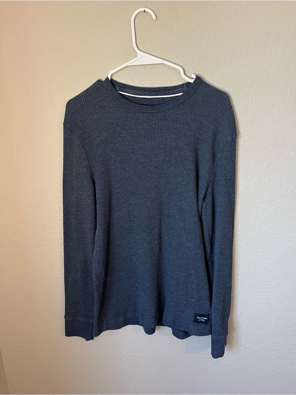 Abercrombie & Fitch Men’s Medium Navy Waffle Knit Thermal Long Sleeve Shirt